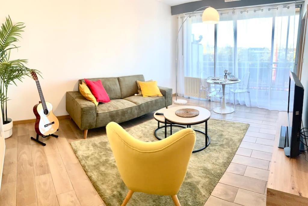 Lumineux Et Cosy, Avec Parking, 2 Mn Gare, 2Mn Muse, 5Mn Centre Appartement Metz Buitenkant foto