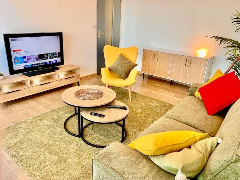 Lumineux Et Cosy, Avec Parking, 2 Mn Gare, 2Mn Muse, 5Mn Centre Appartement Metz Buitenkant foto